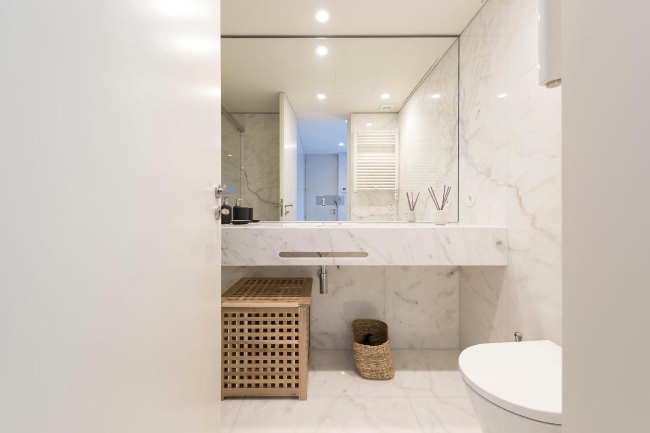 Lovelystay - Primrose 2Br Flat With Free Parking, Ac And Balcony 波尔图 外观 照片